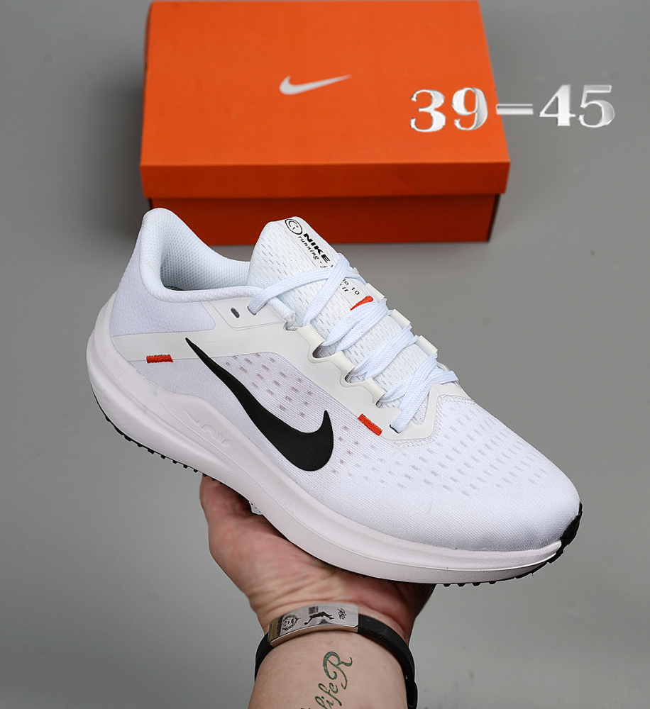 NIKE winflo10