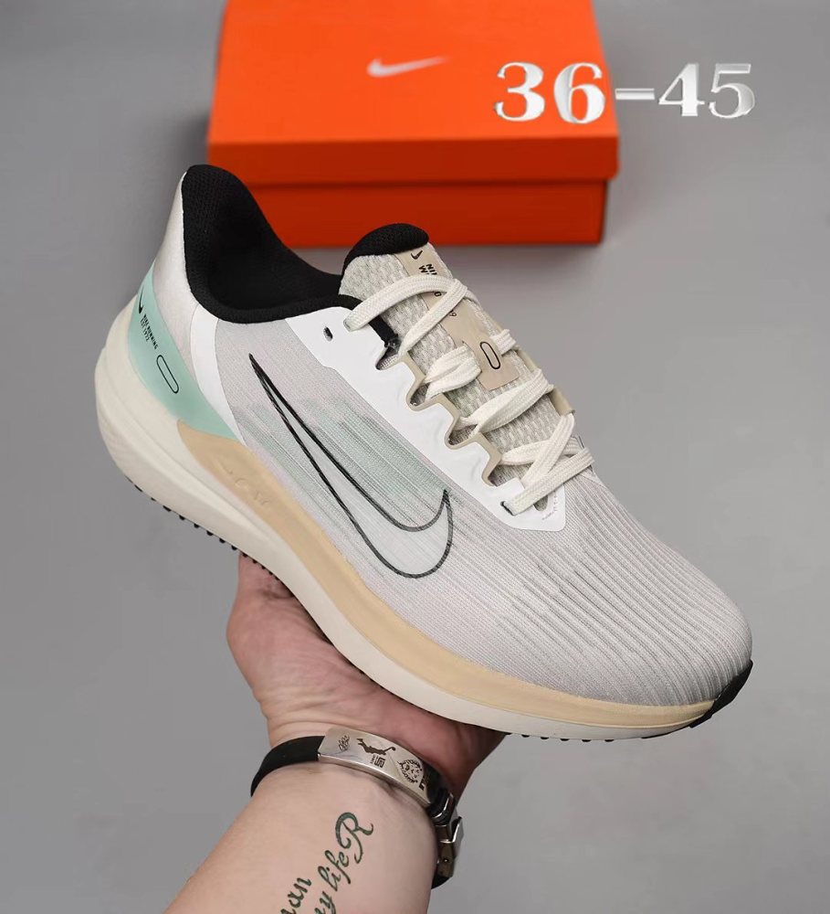 NIKE winflo9