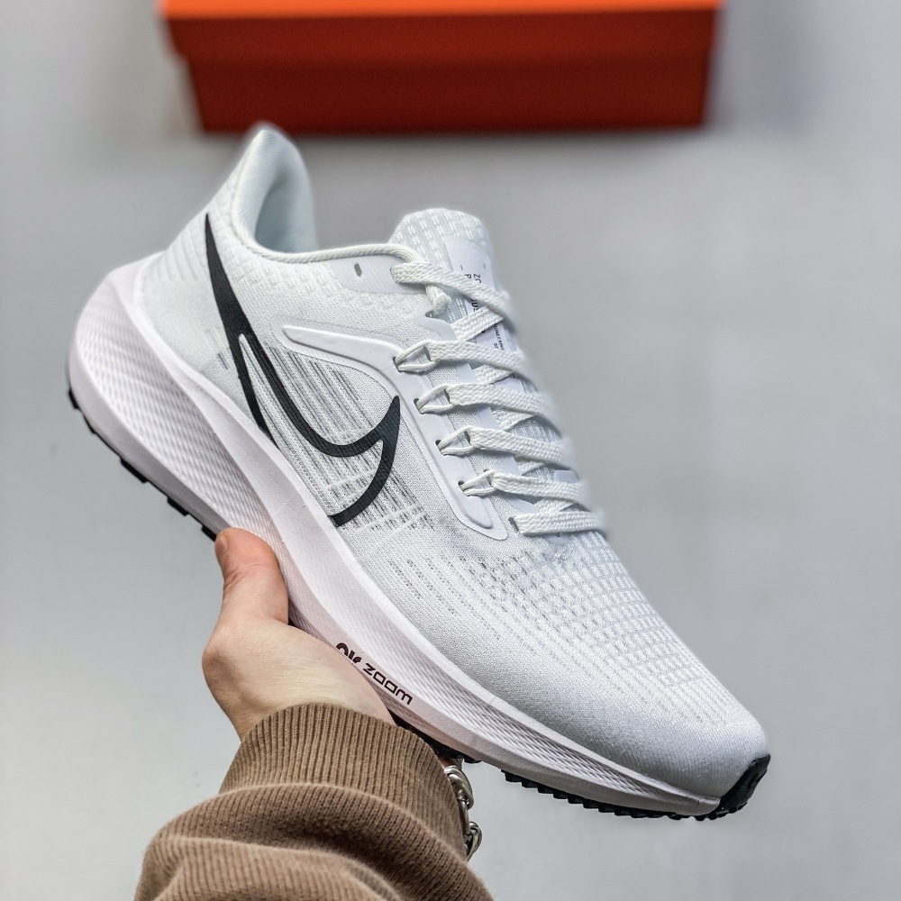 NIKE Pegasus 39