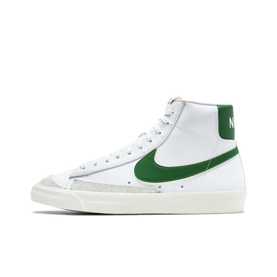 NIKE Blazer mid