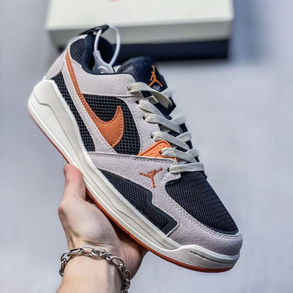 NIKE jordan CMFT Era