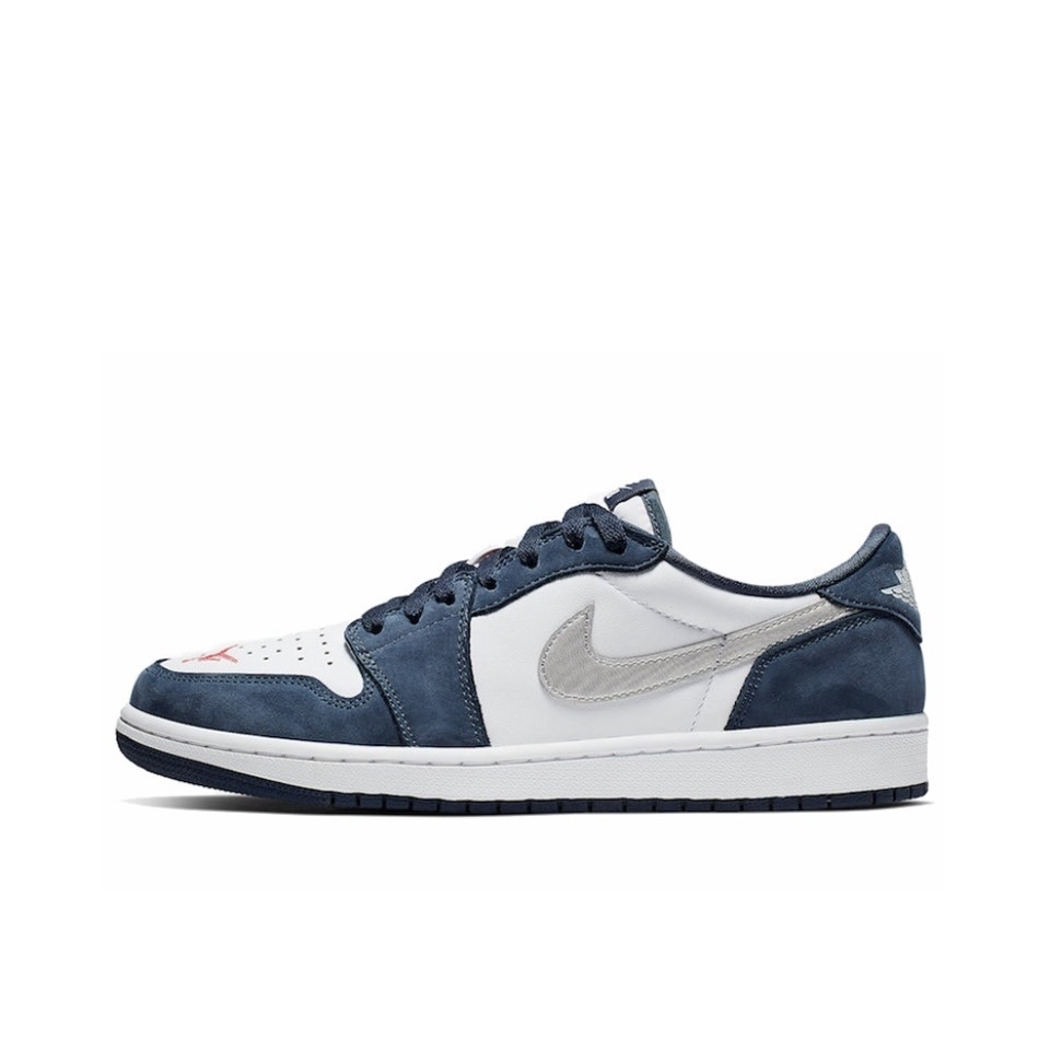 NIKE aj1