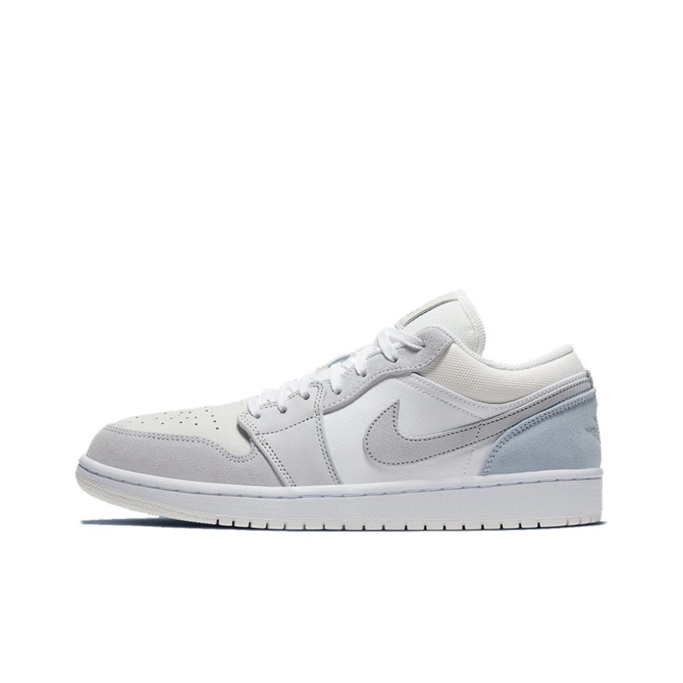 NIKE aj1