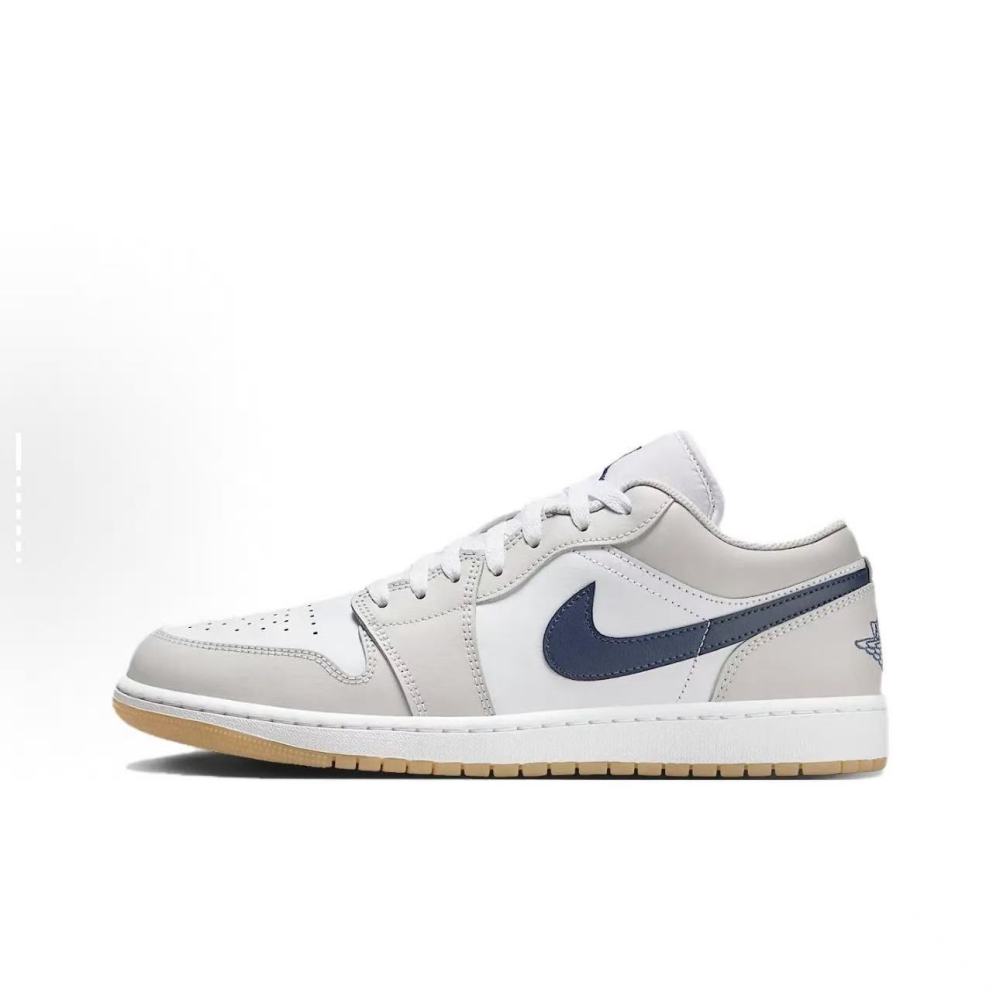 NIKE aj1