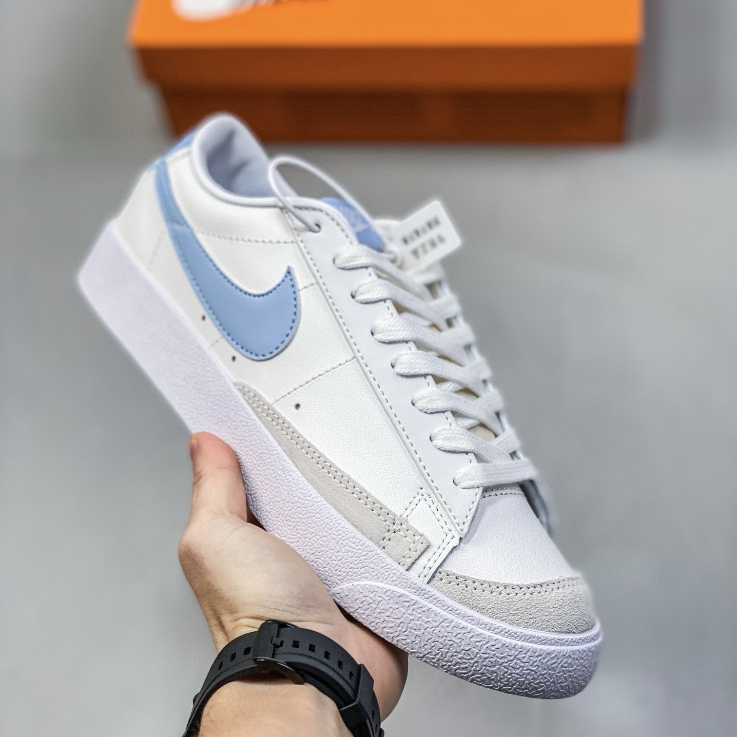 NIKE Blazer Low