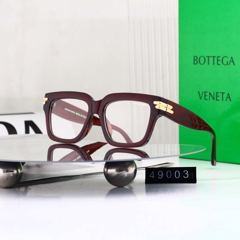 Bottega Veneta Classic Thick Square UV Protection Sunglasses  49003