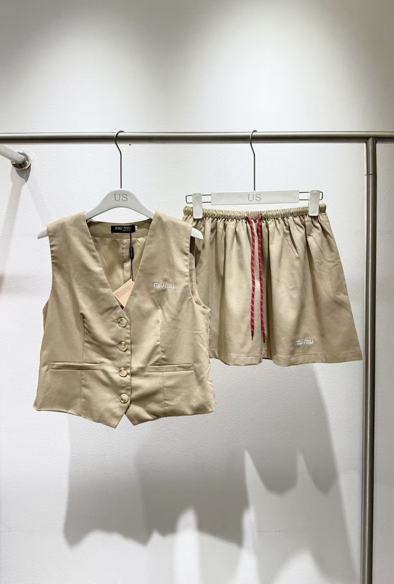 Miumiu 25Ss New Series Denim Vest With Elastic Waist Short Skirt Set SML
