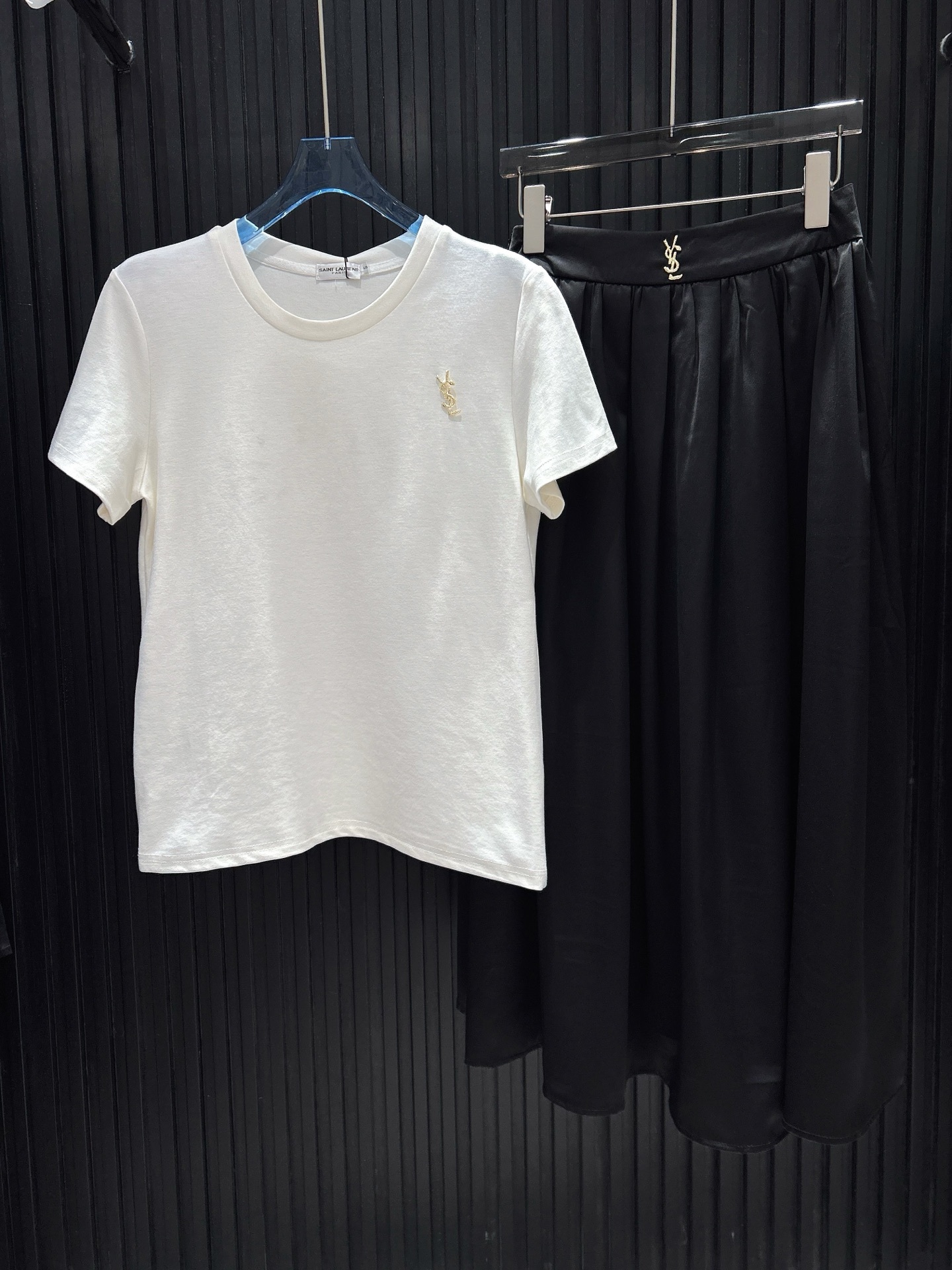 YSL 25SS New Summer Short-sleeved T-shirt And Skirt Set SML