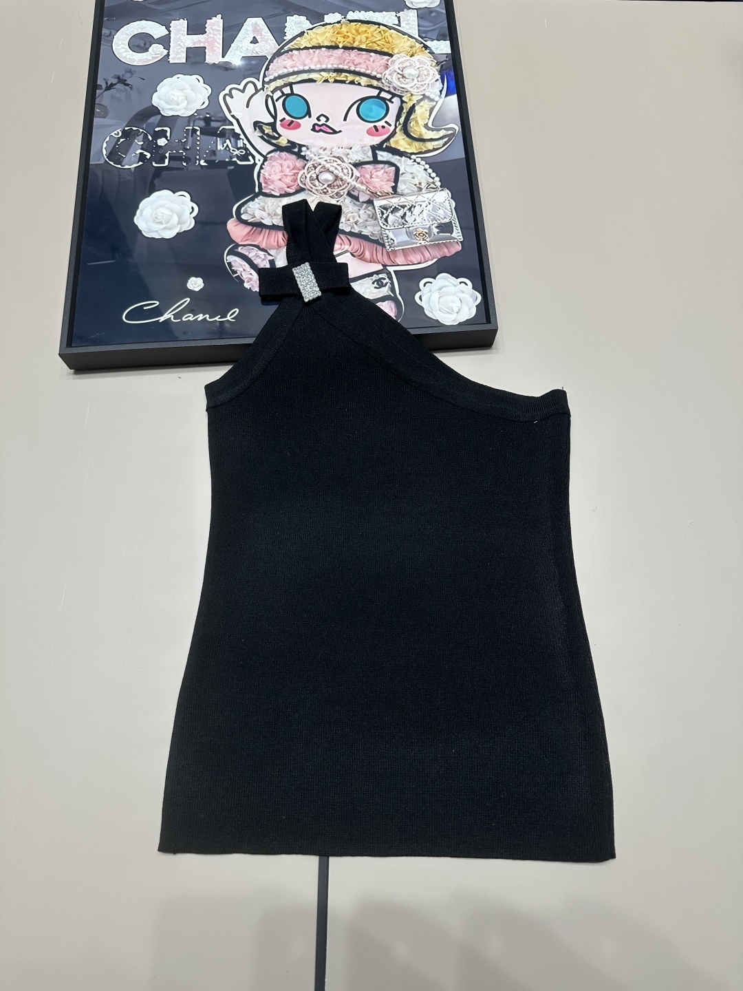 Chanel 25 Summer New Rhinestone Bow Shoulder Vest