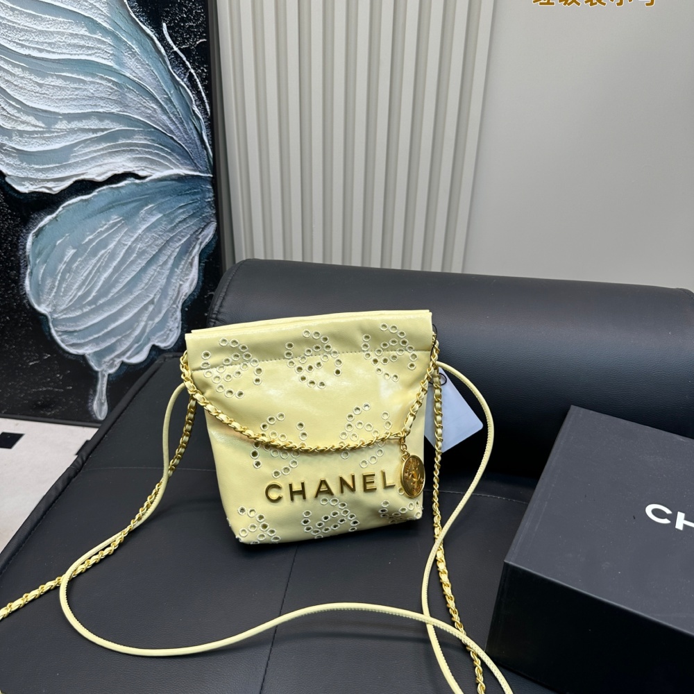 Replica Chanel New Hollow Embroidered Garbage Bag 19*17CM