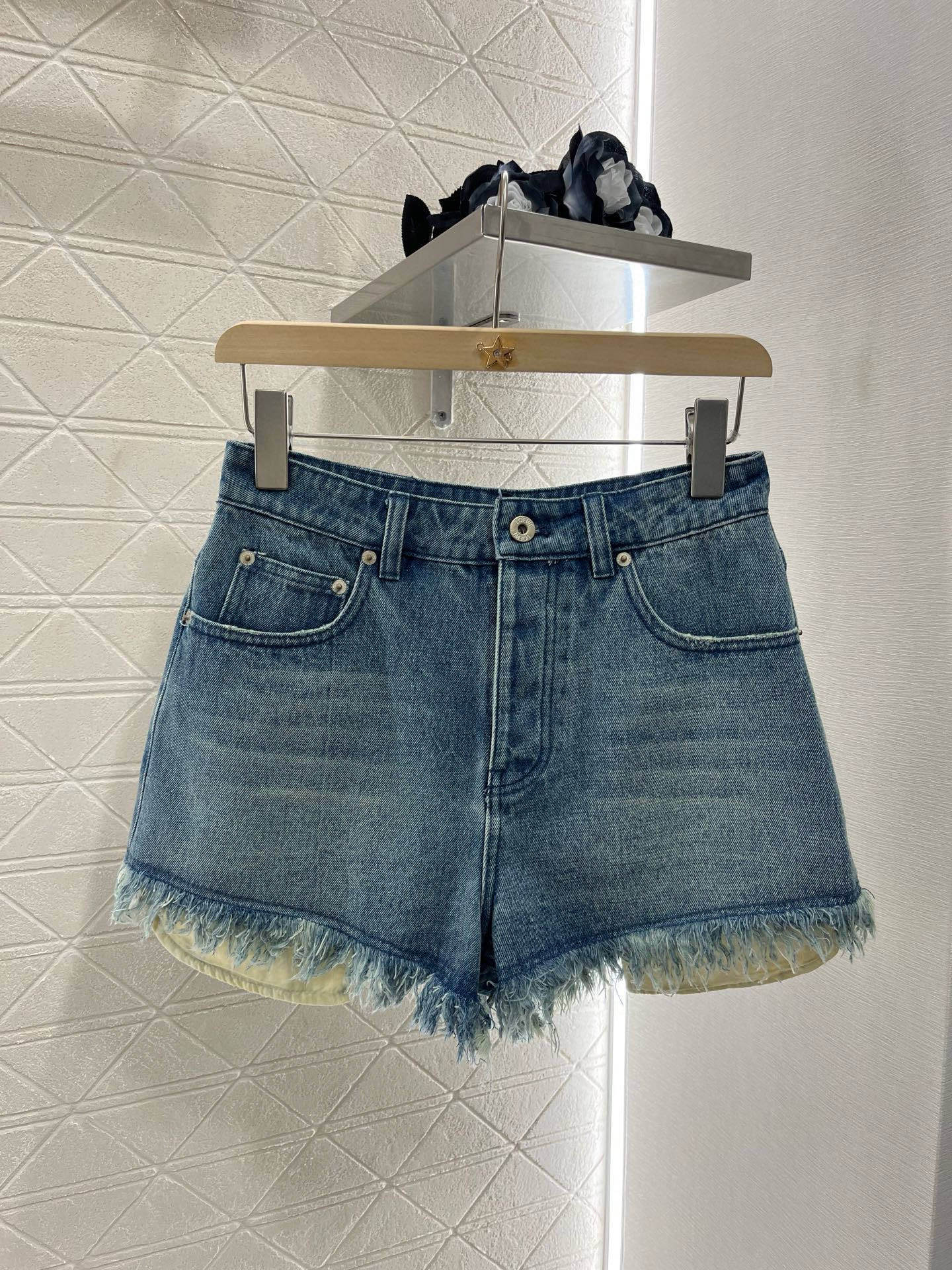 Loewe New Raw-edge High-waist Denim Shorts SML