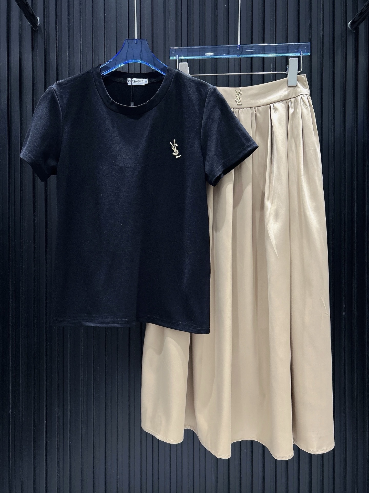 YSL 25SS New Summer Short-sleeved T-shirt And Skirt Set SML