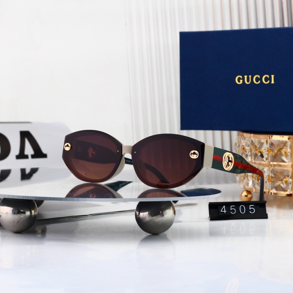 Gucci Women's/Men's Retro Oval Sunglasses with Web Detail