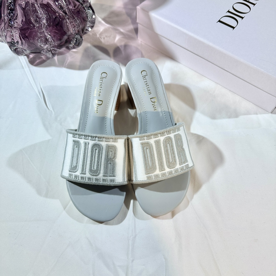 Replica Dior 3D Letter Embroidered Thick-heeled Slippers EU35-42
