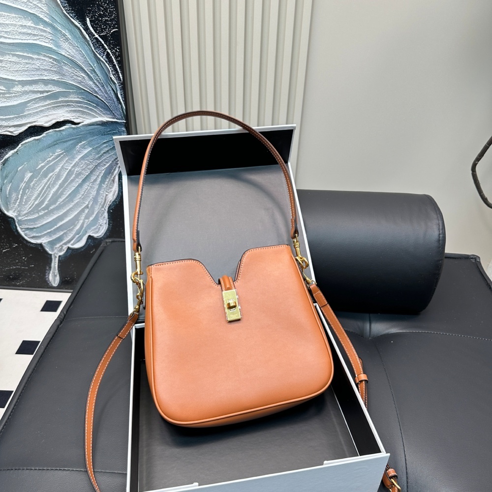 Replica Celine New Underarm Bag 24*22CM
