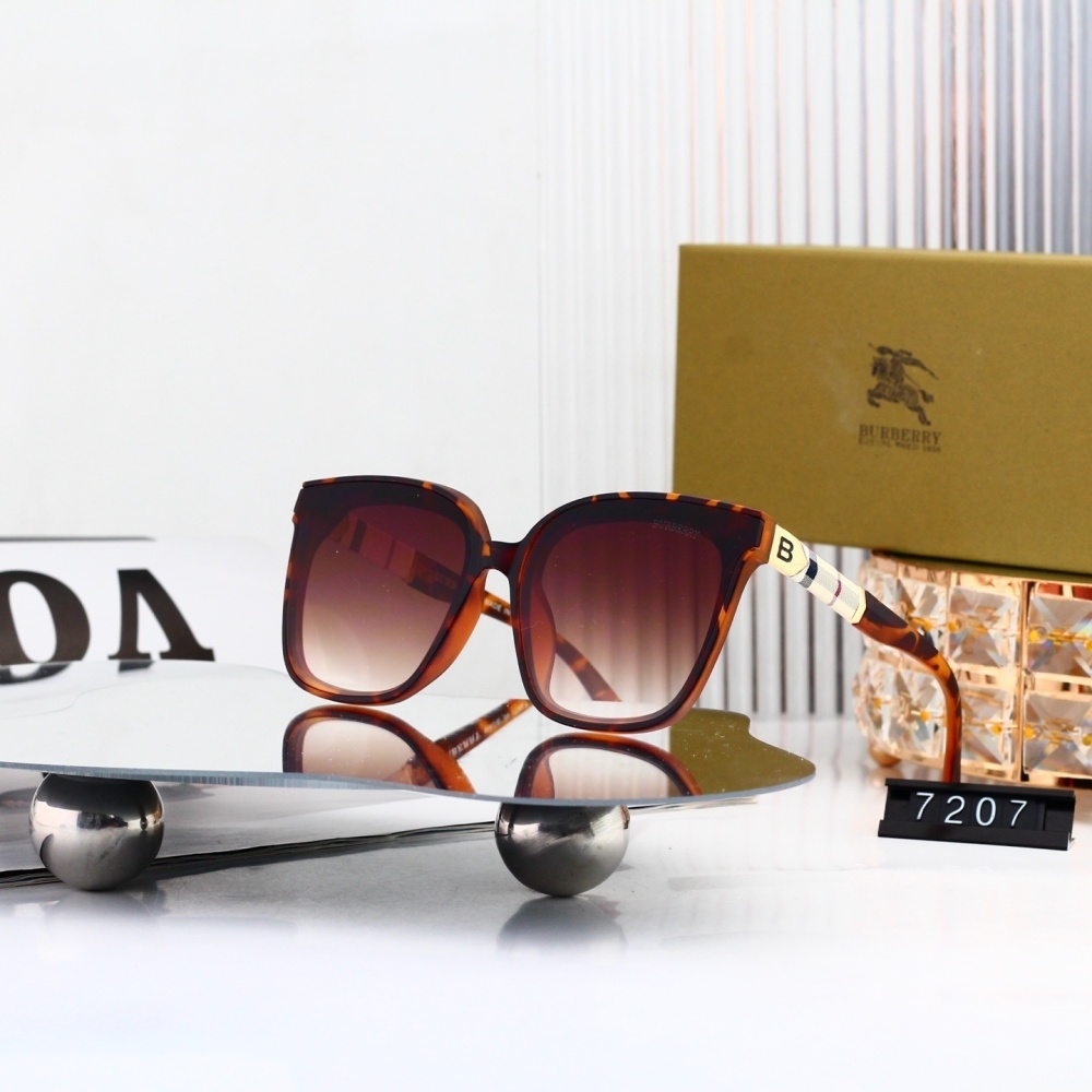 Burberry TB Logo Check Temple Square Sunglasses 7209