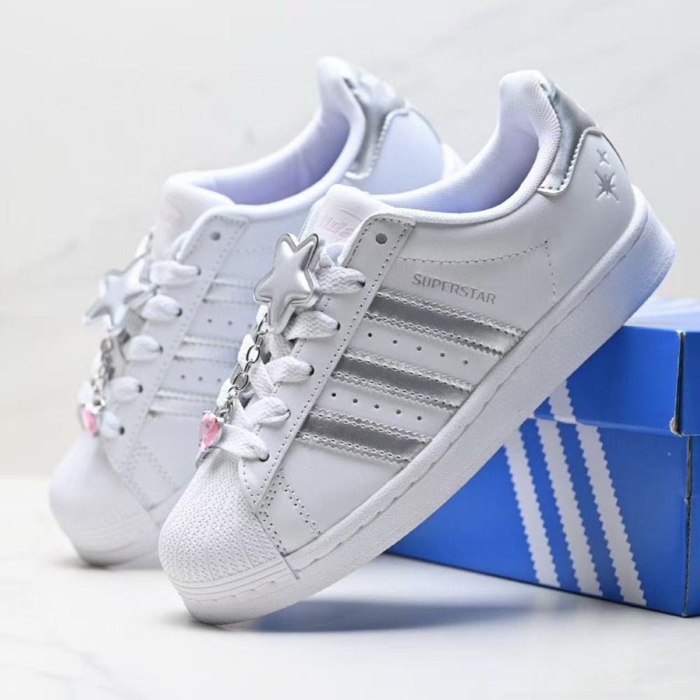 Adidas superstar