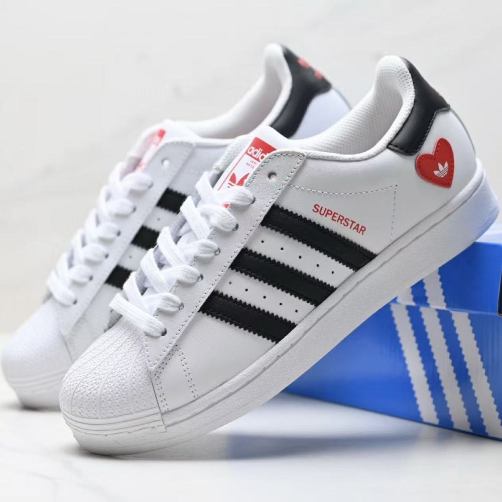 Adidas superstar