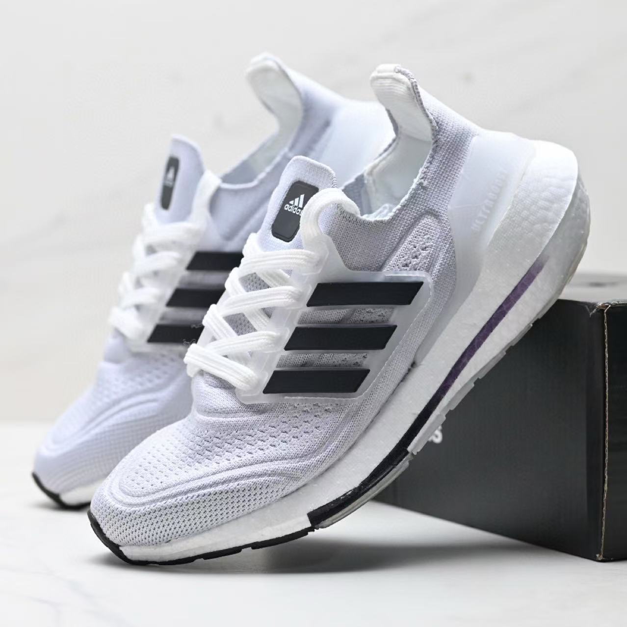 Adidas Ultraboost 21