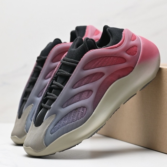 Adidas yeezy 700 V3