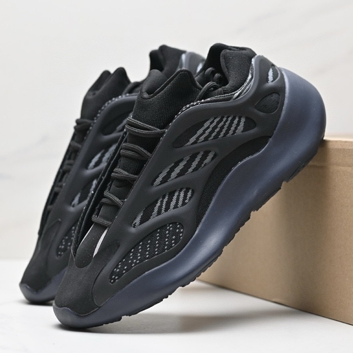 Adidas yeezy 700 V3