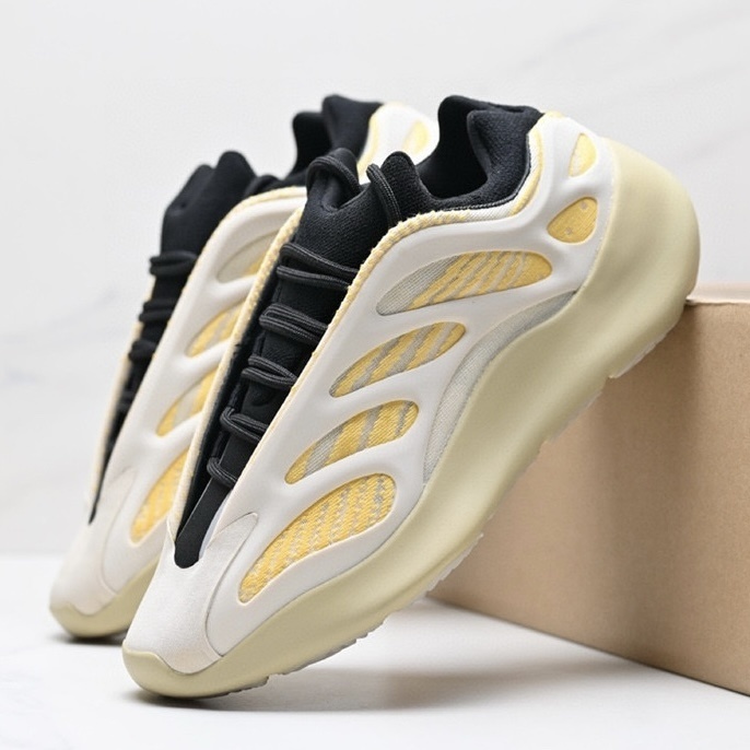 Adidas yeezy 700 V3