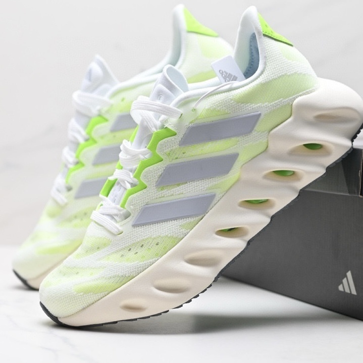 Adidas SWITCH FWD