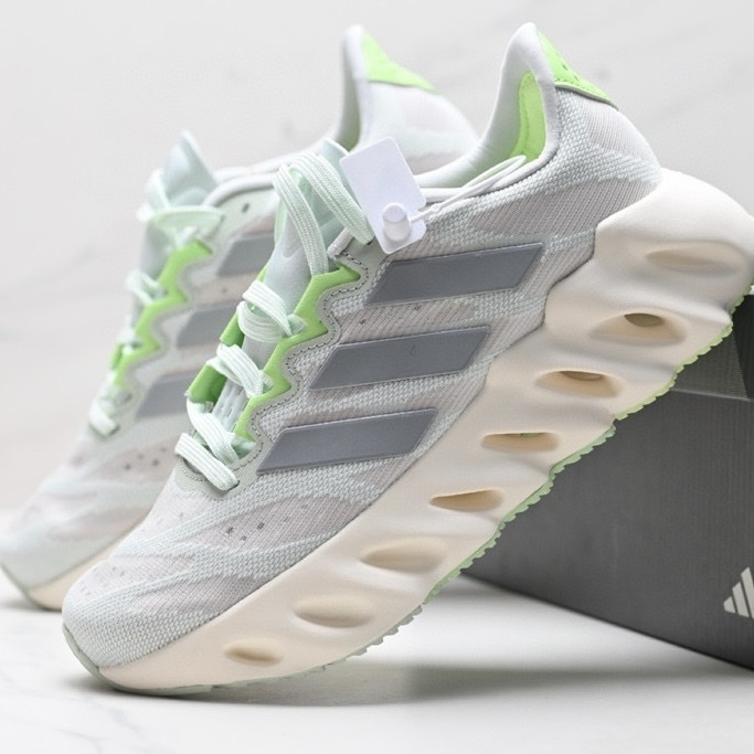 Adidas SWITCH FWD