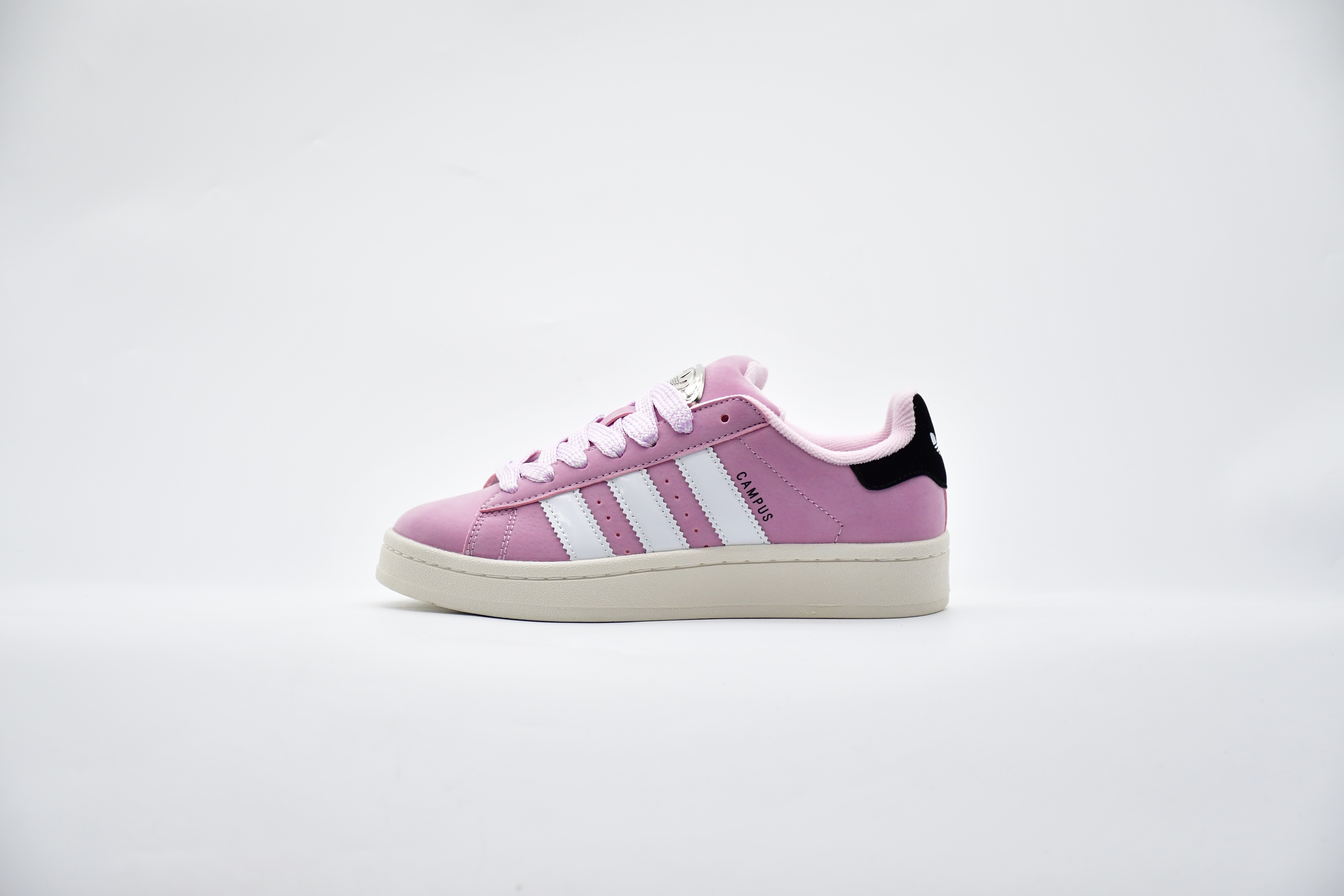 Adidas campus