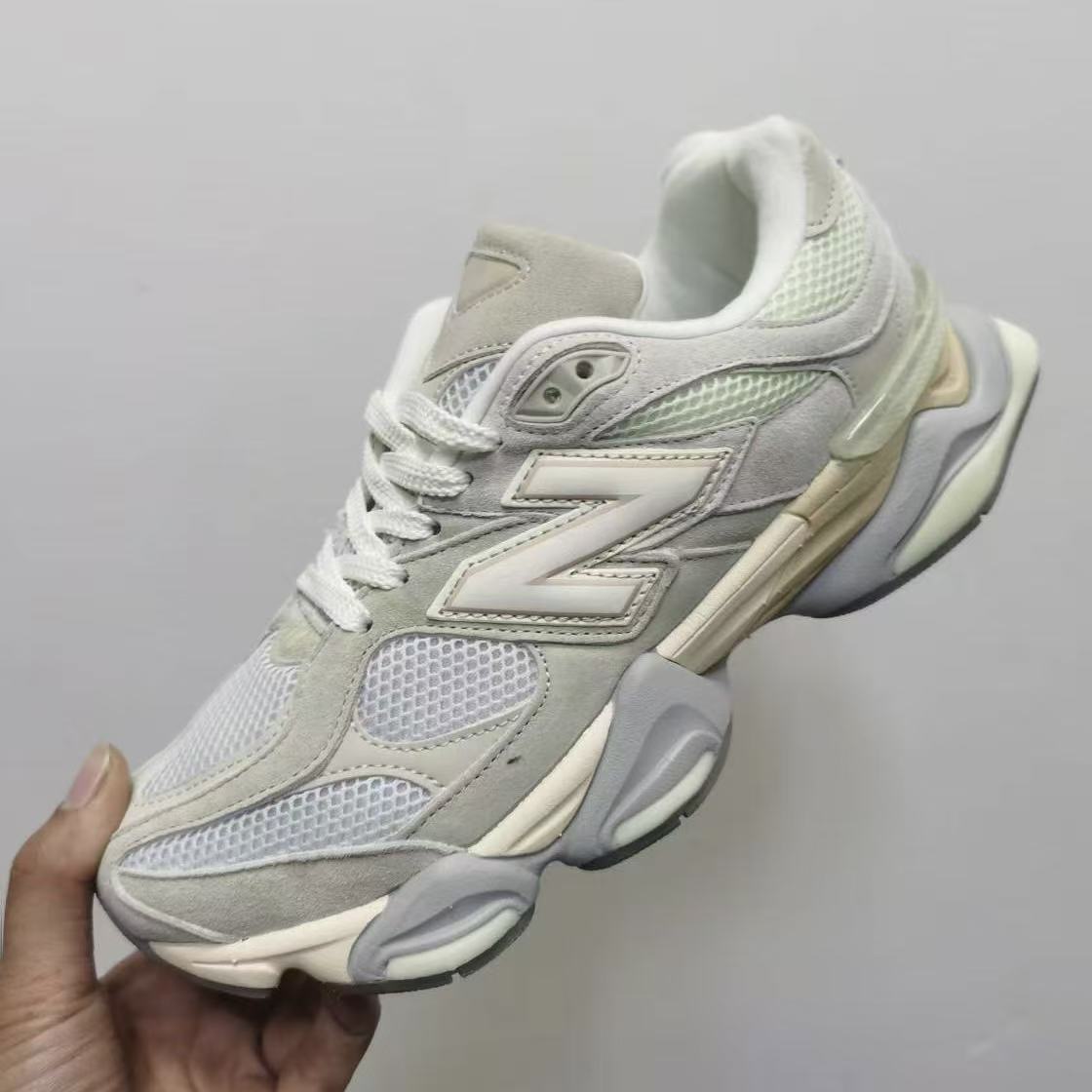 New Balance NB9060