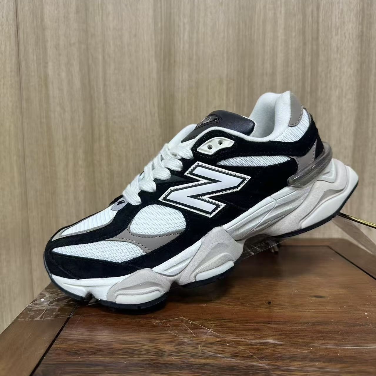 New Balance NB9060