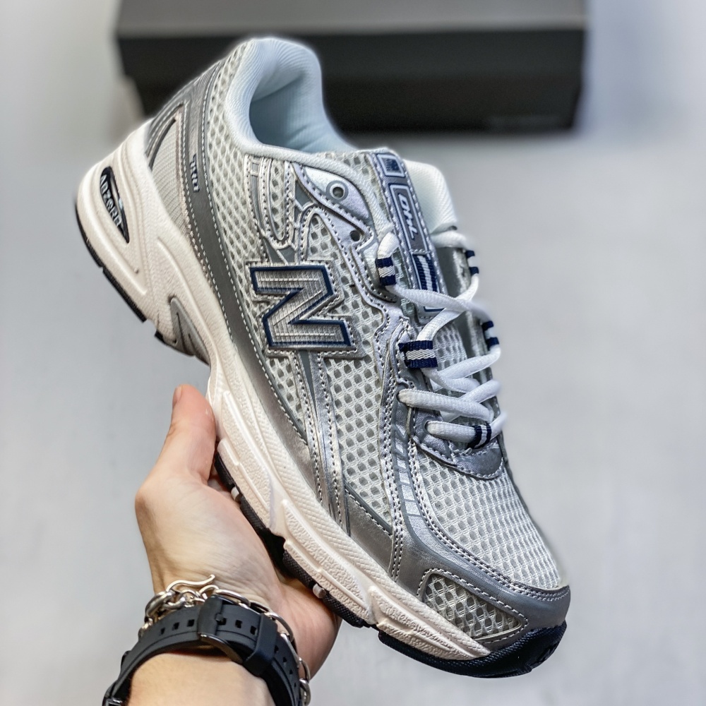 New Balance NB740