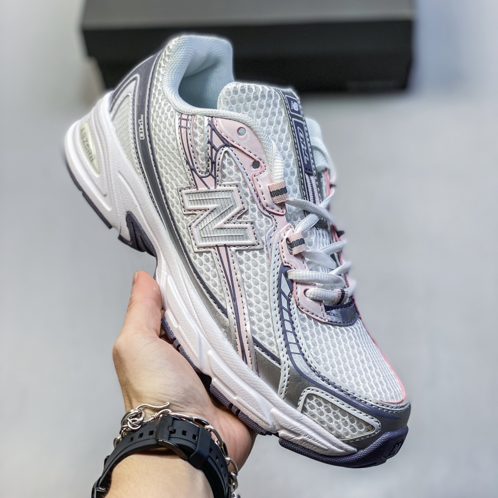 New Balance NB740
