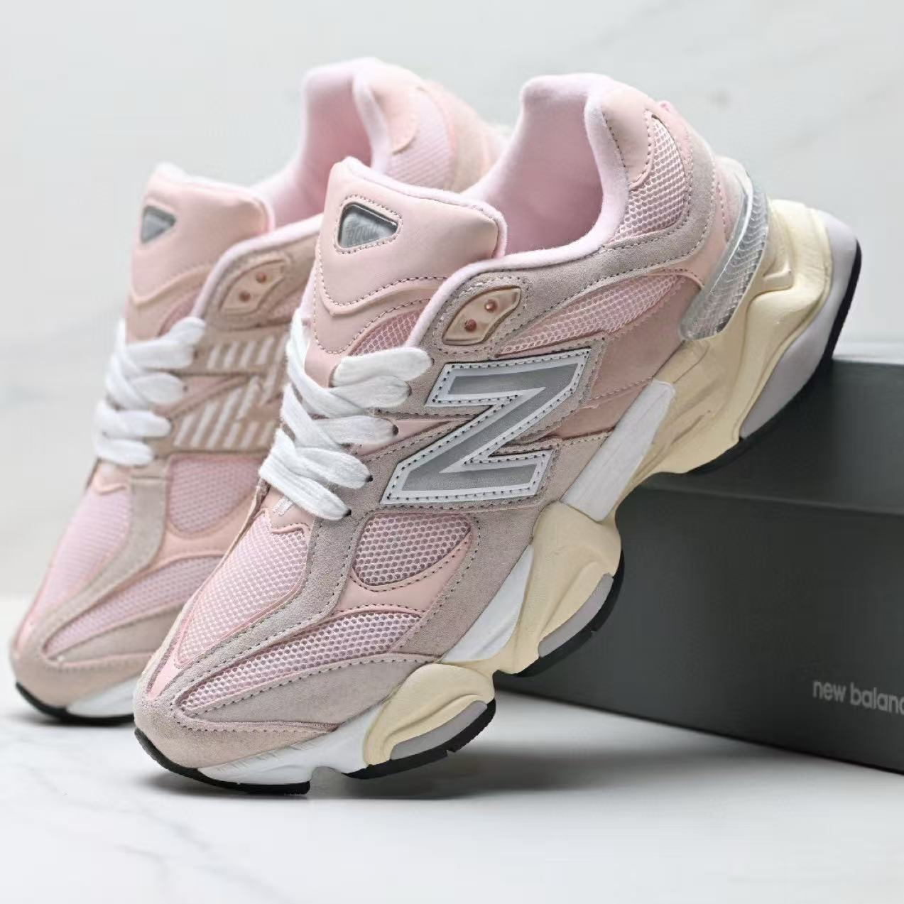 New Balance NB9060