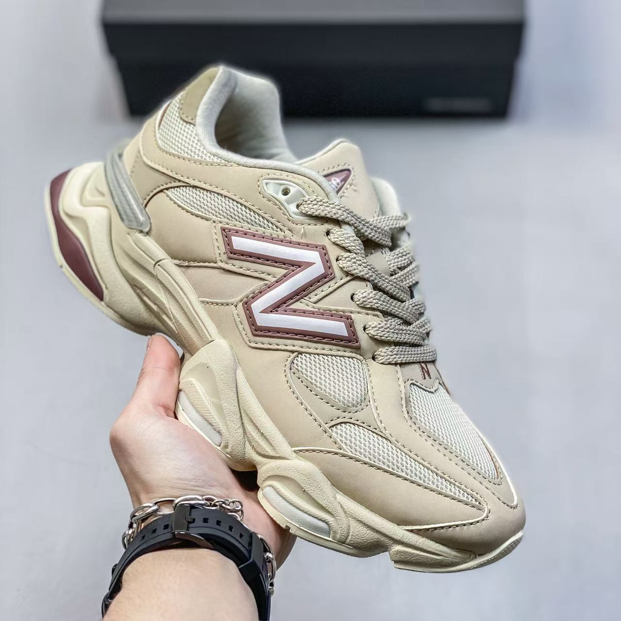 New Balance NB9060