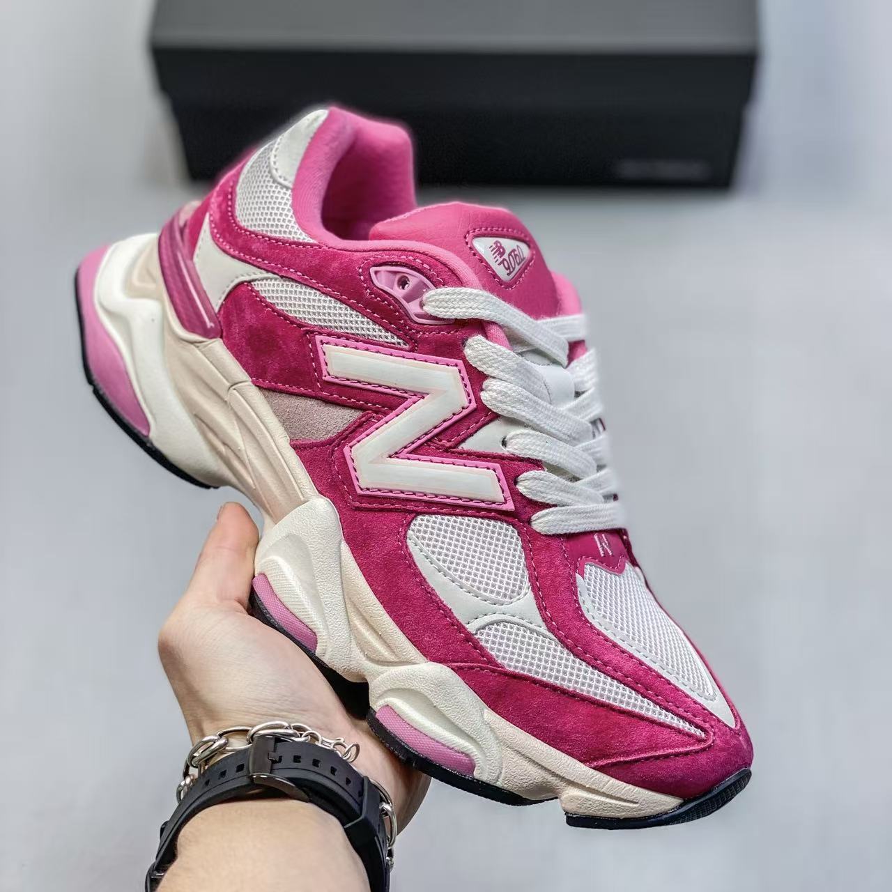 New Balance NB9060