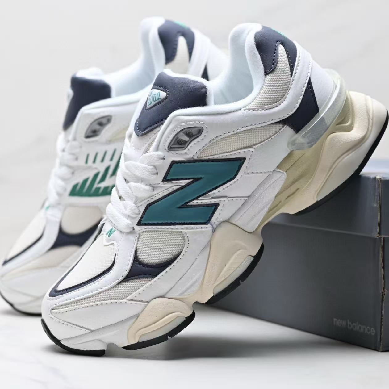 New Balance NB9060
