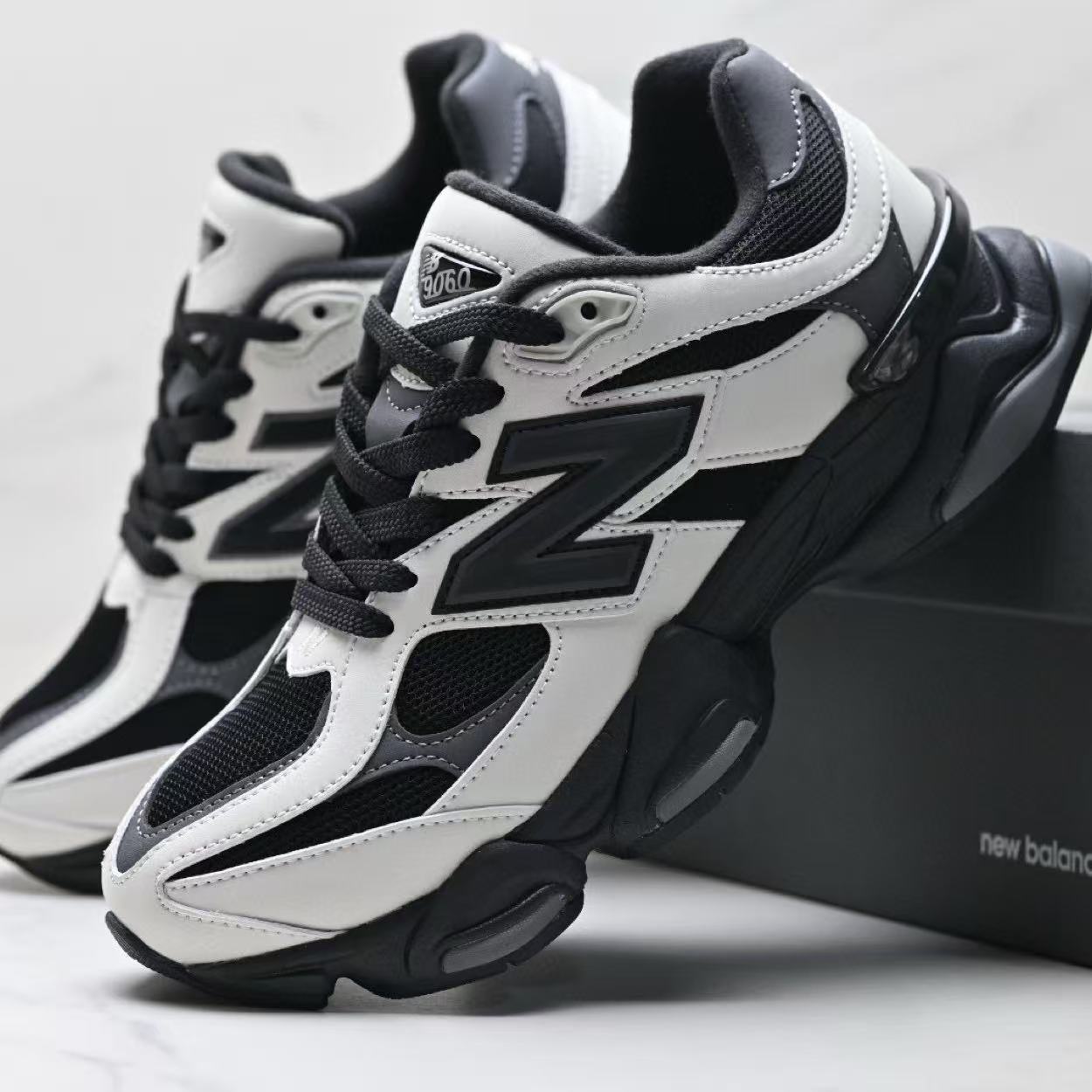 New Balance NB9060