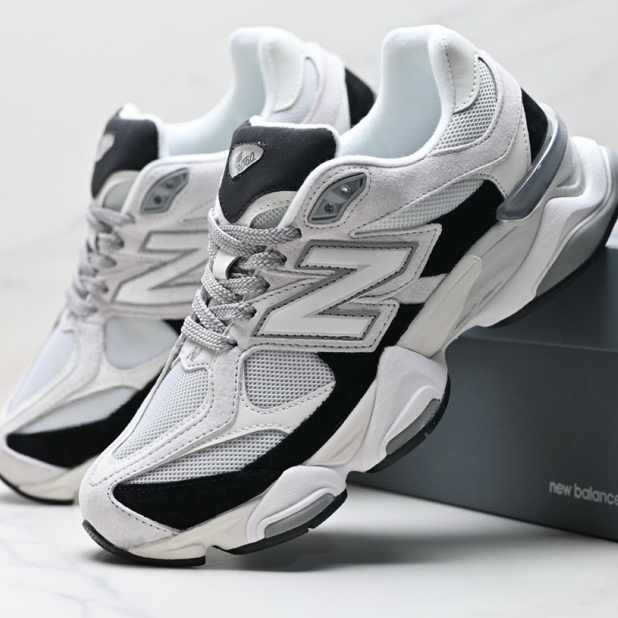 New Balance NB9060