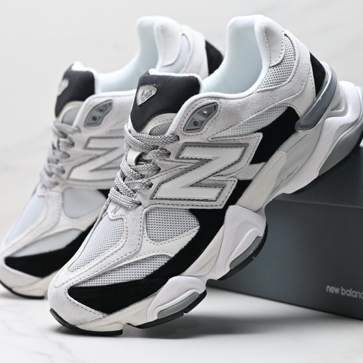 New Balance NB9060