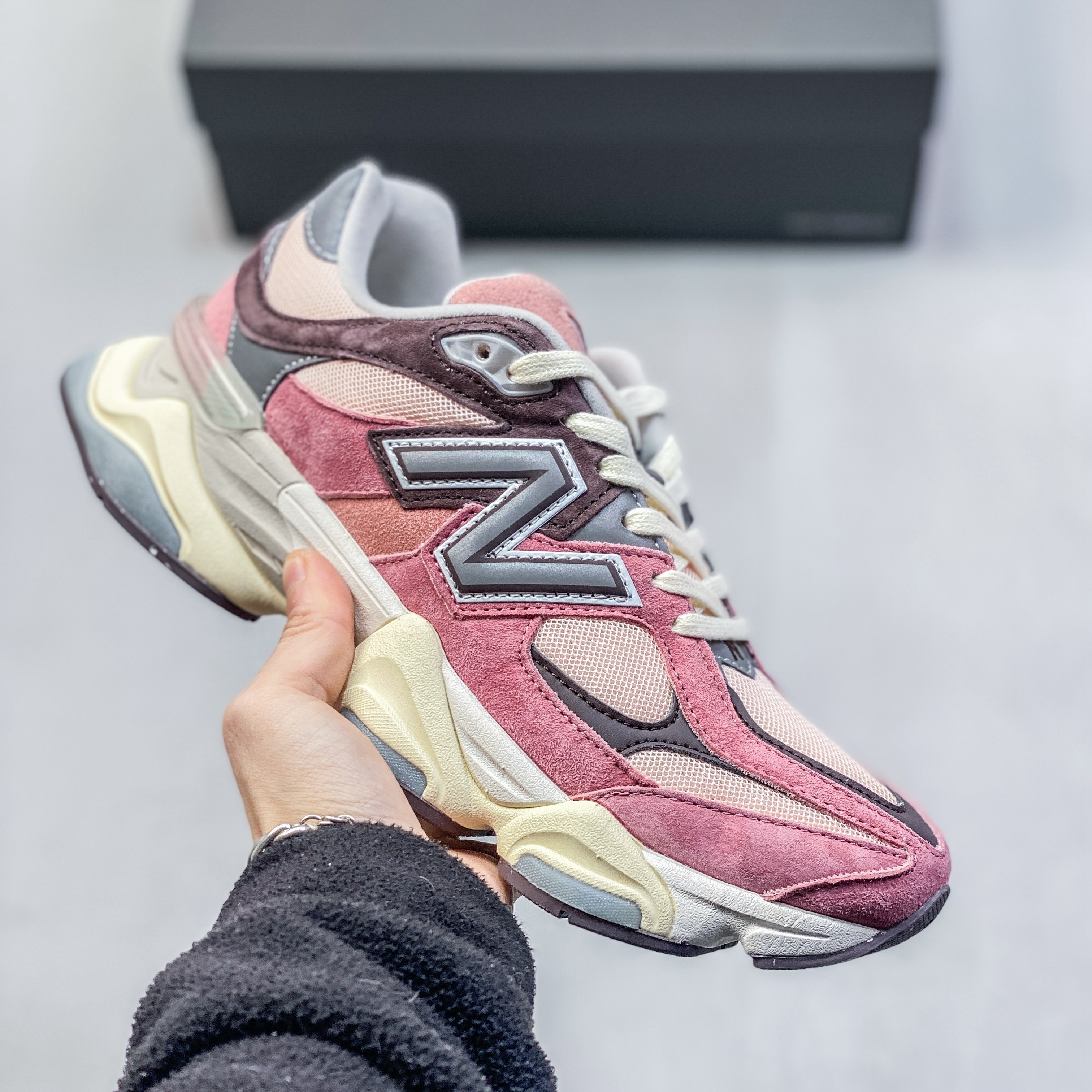 New Balance NB9060