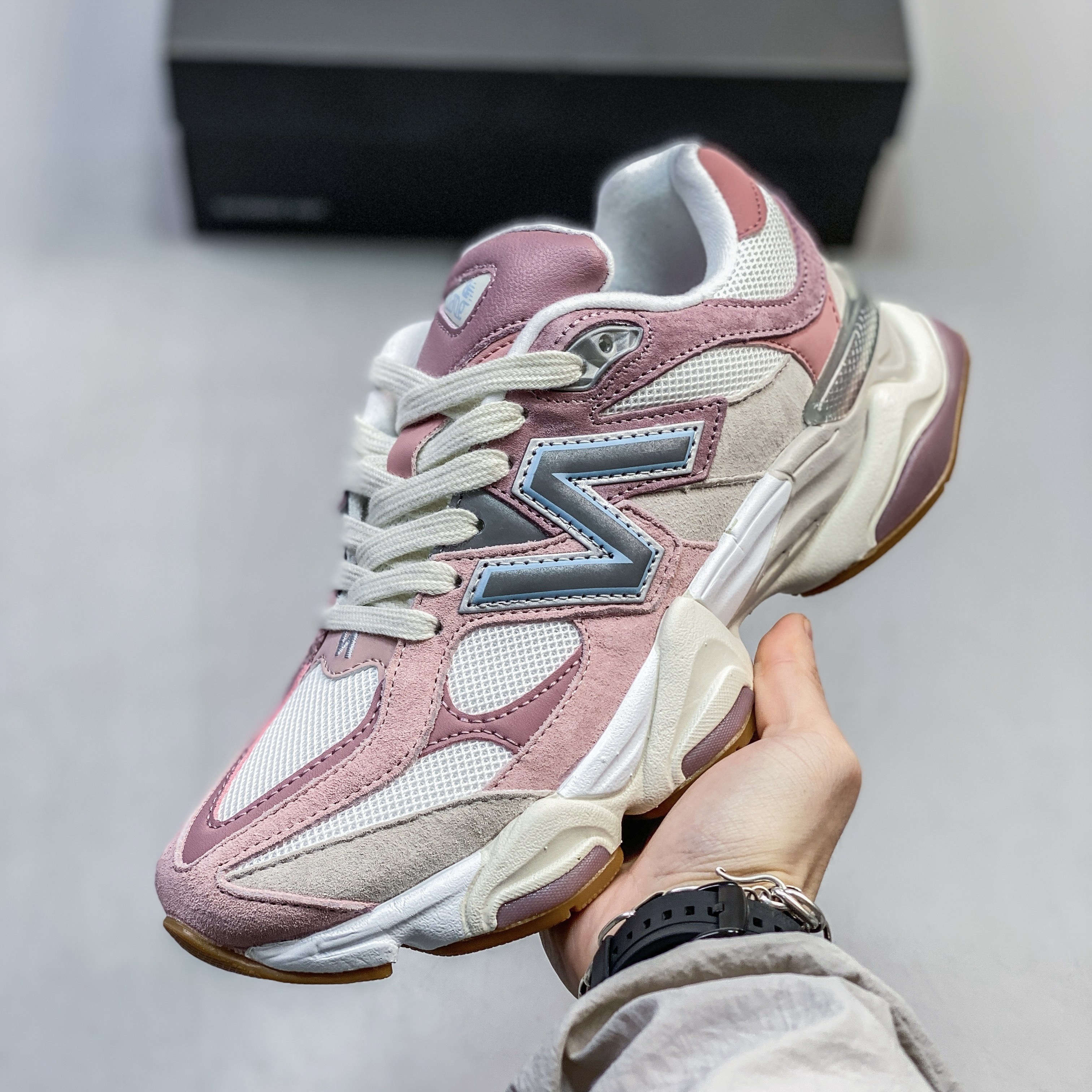 New Balance NB9060