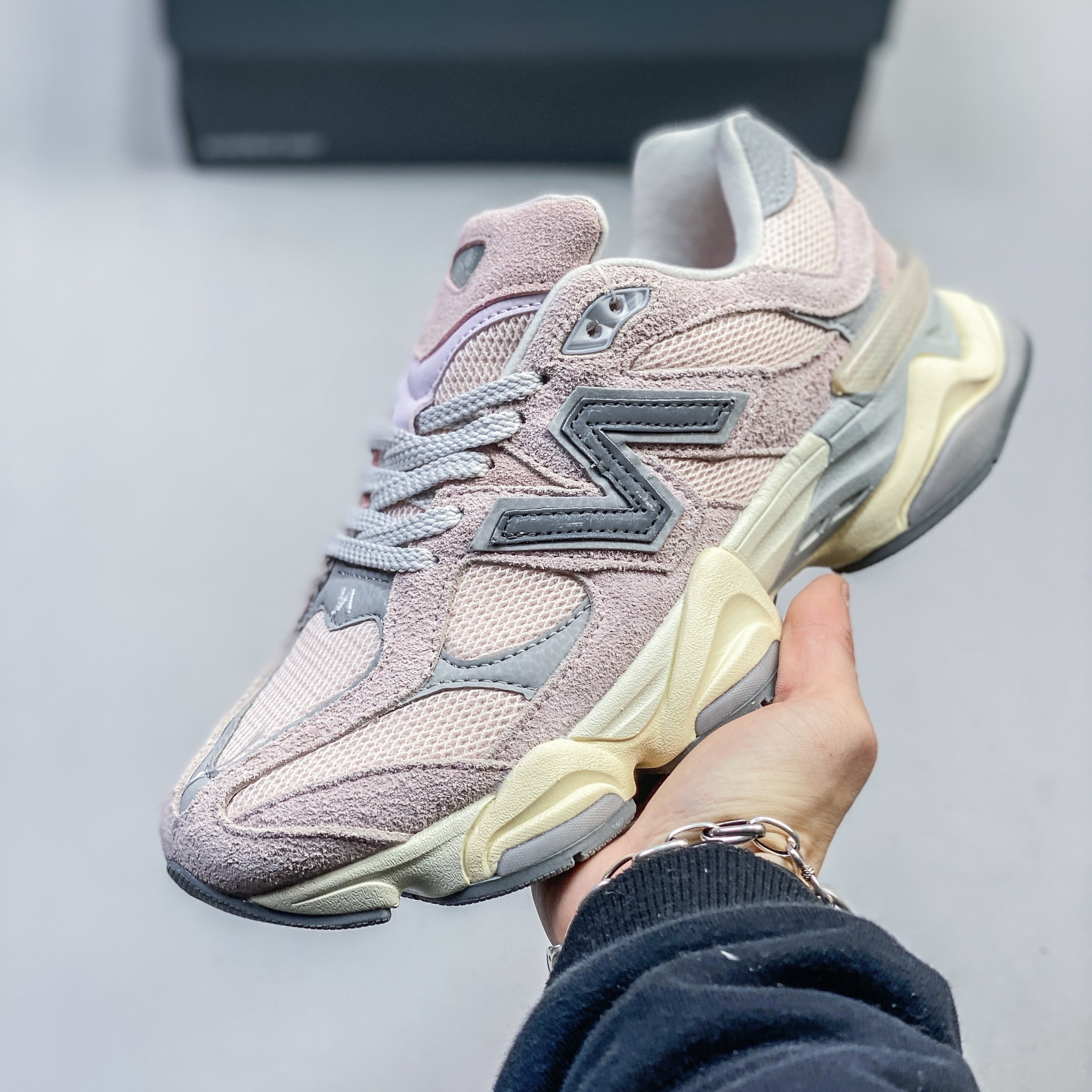 New Balance NB9060