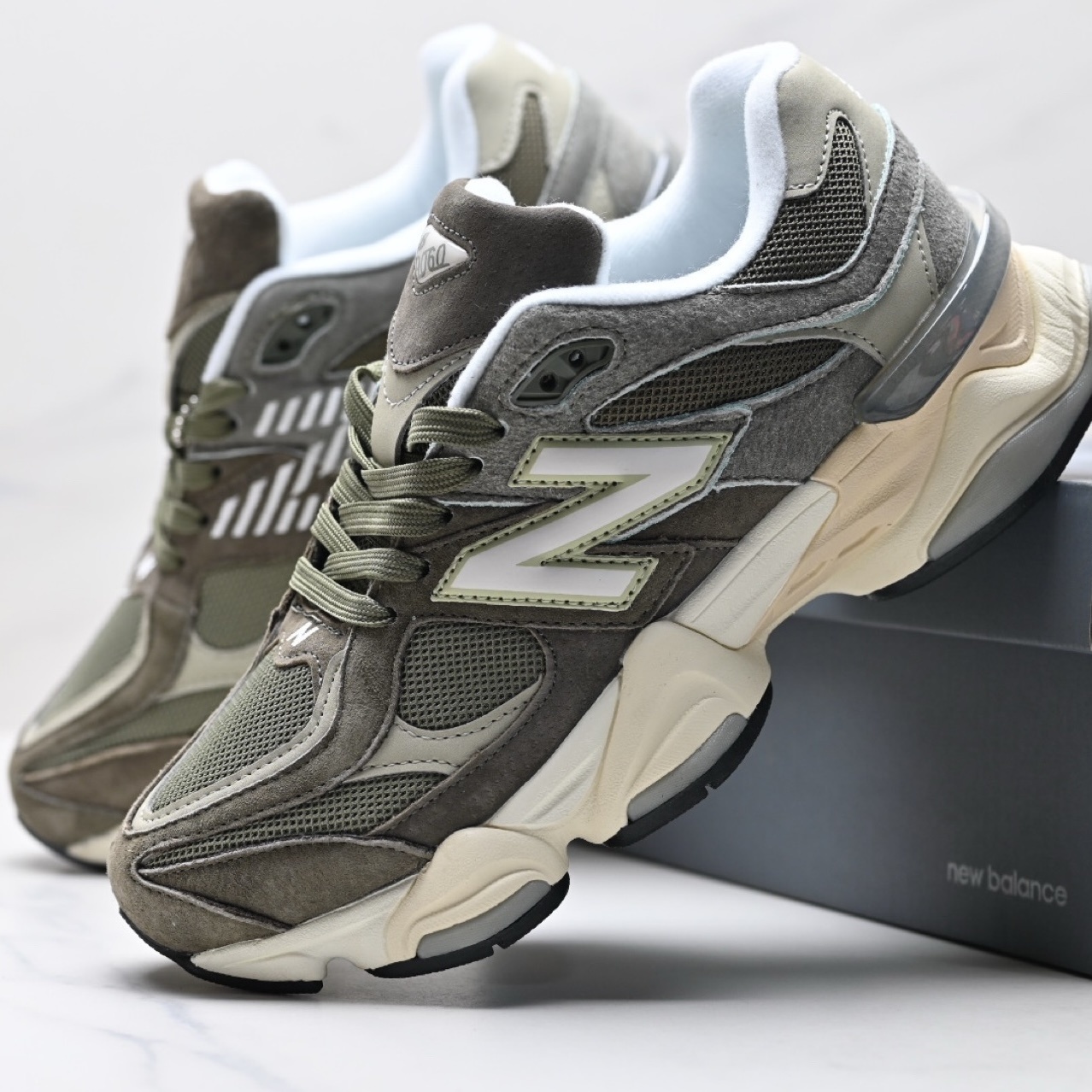 New Balance NB9060