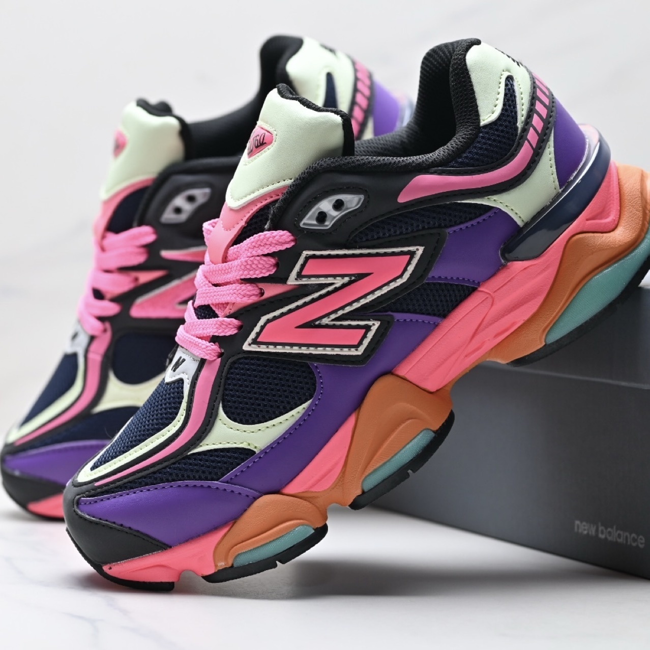 New Balance NB9060