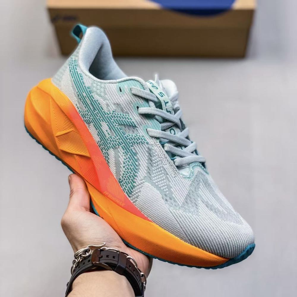Asics novablast 5