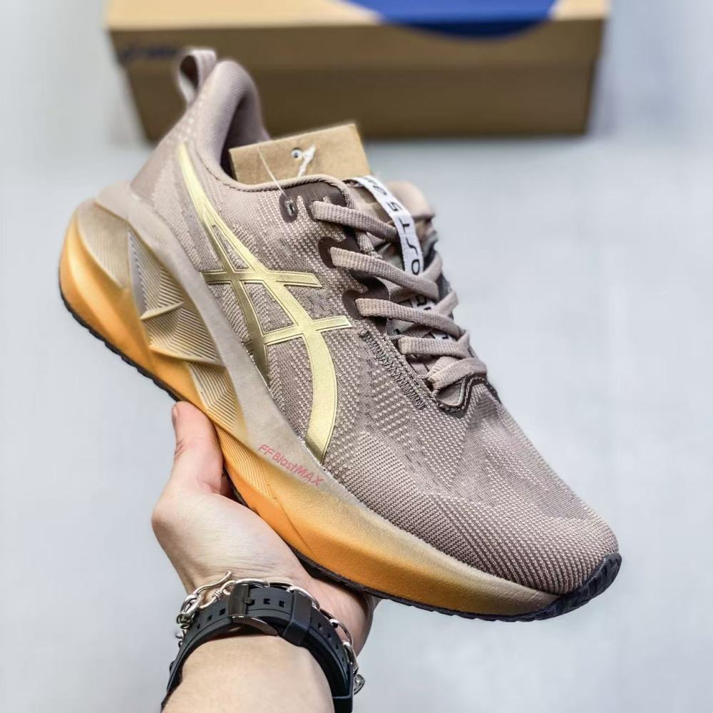 Asics novablast 5