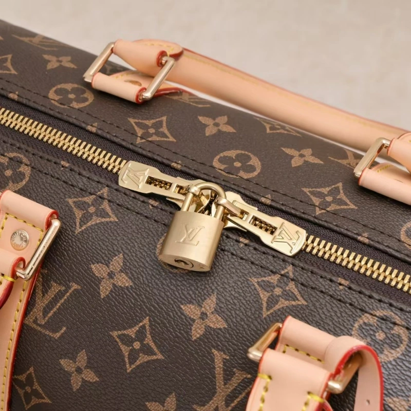 Genuine leather duffle bag-no box
