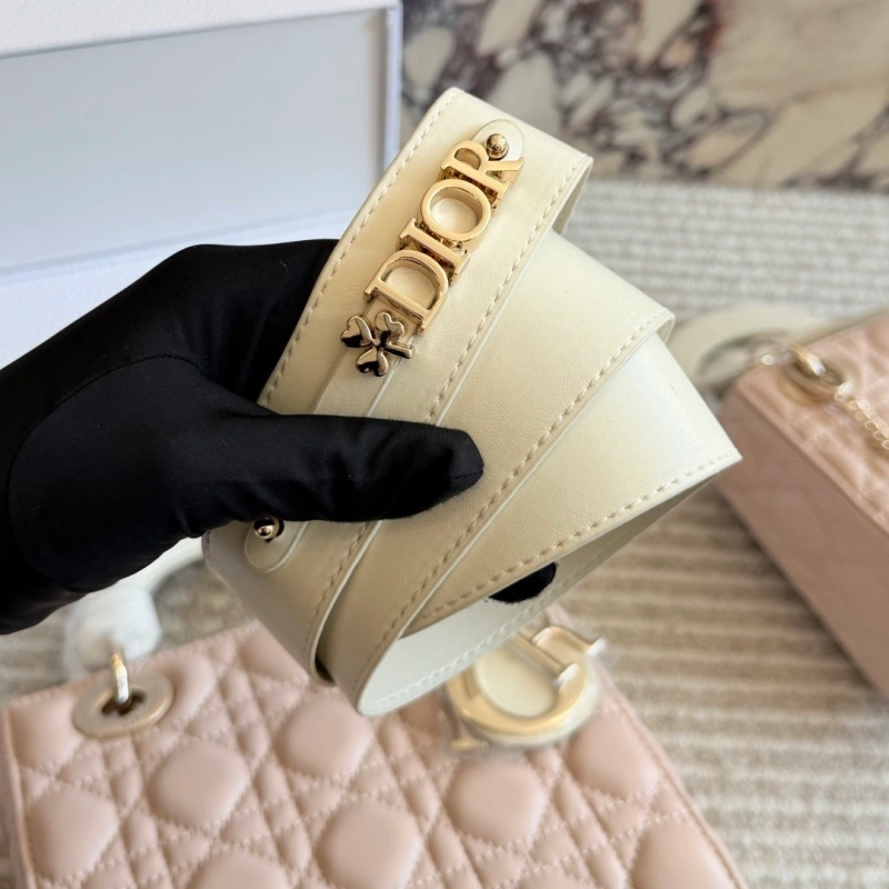 D’s Lady Dior bow-box