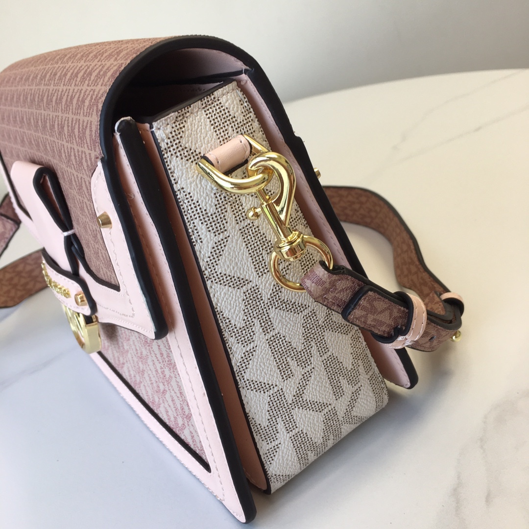 Advanced fashion trendy leather shoulder bag, fashionable commuting diagonal cross bag, women’s retro small square bag-comes with gift box